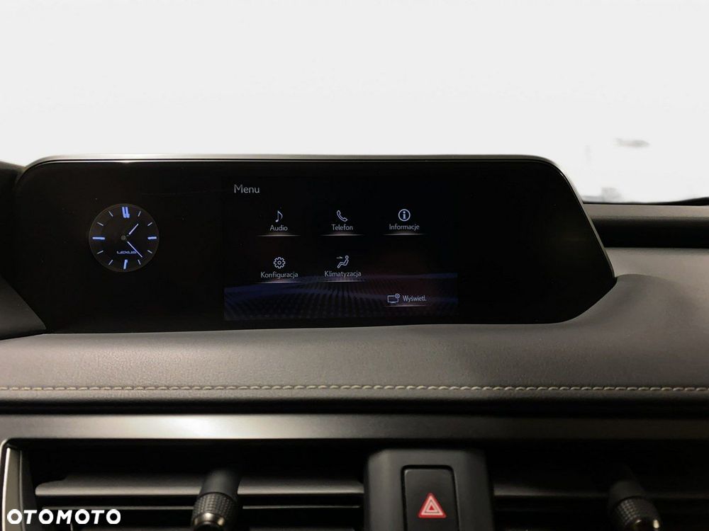 Lexus UX - 25