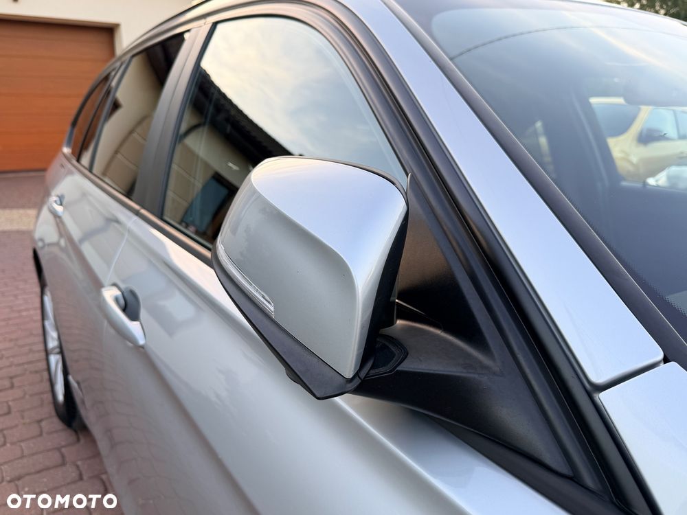 BMW Seria 3 318d Sport Line - 39