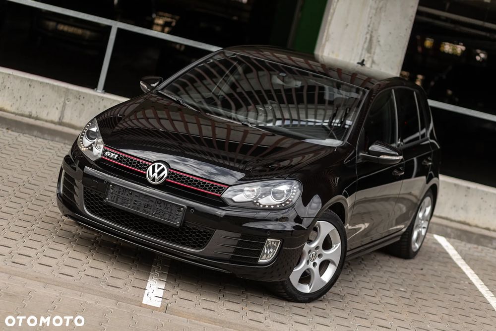 Volkswagen Golf 2.0 TSI GTI - 1