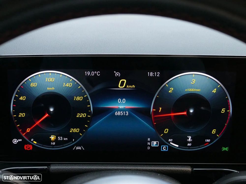 Mercedes-Benz GLA 180 d AMG Line - 20