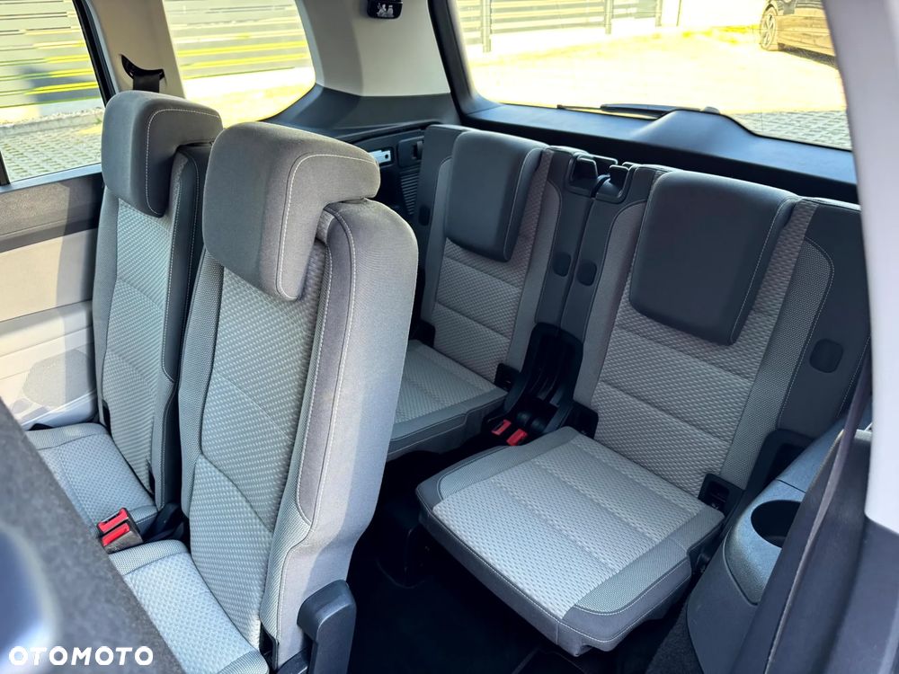 Volkswagen Touran 1.6 TDI SCR BlueMotion Technology Comfortline - 17