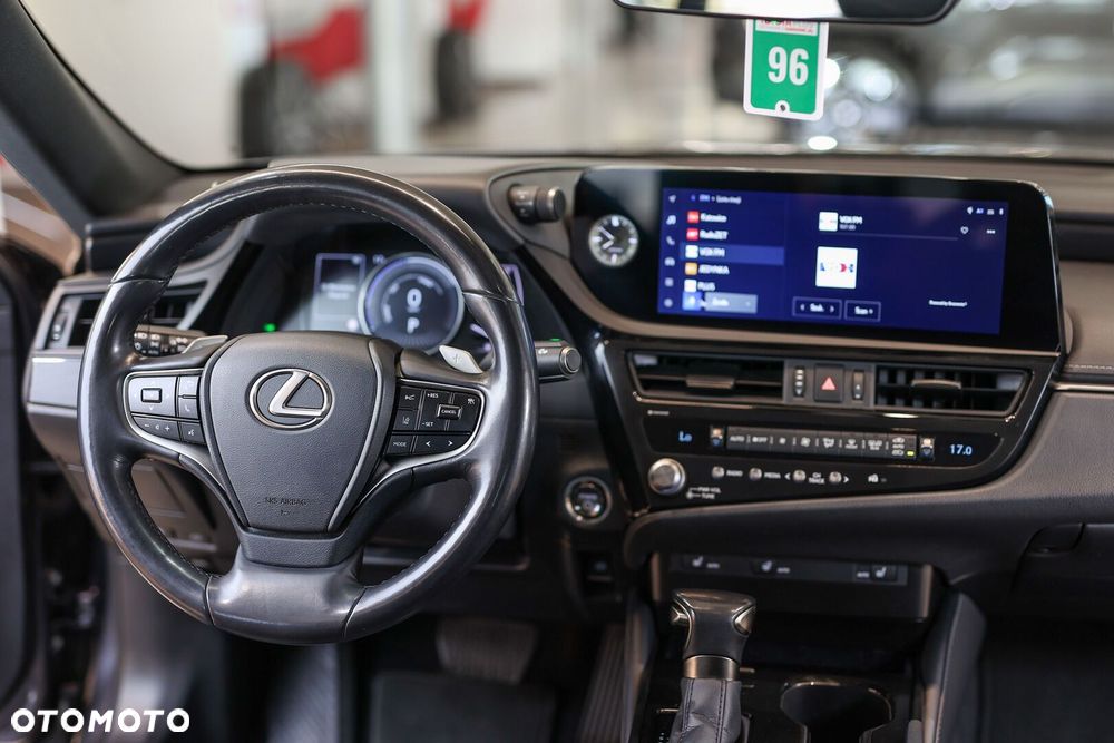 Lexus ES 300h Business Edition - 39