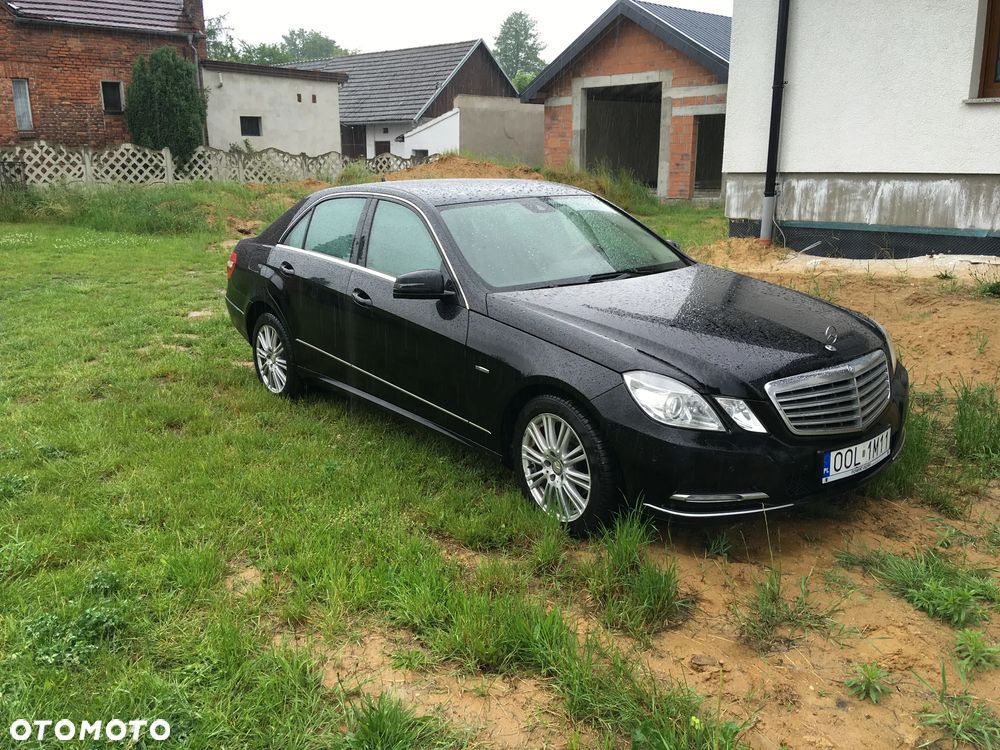 Mercedes-Benz Klasa E 220 CDI BlueEff Elegance - 3