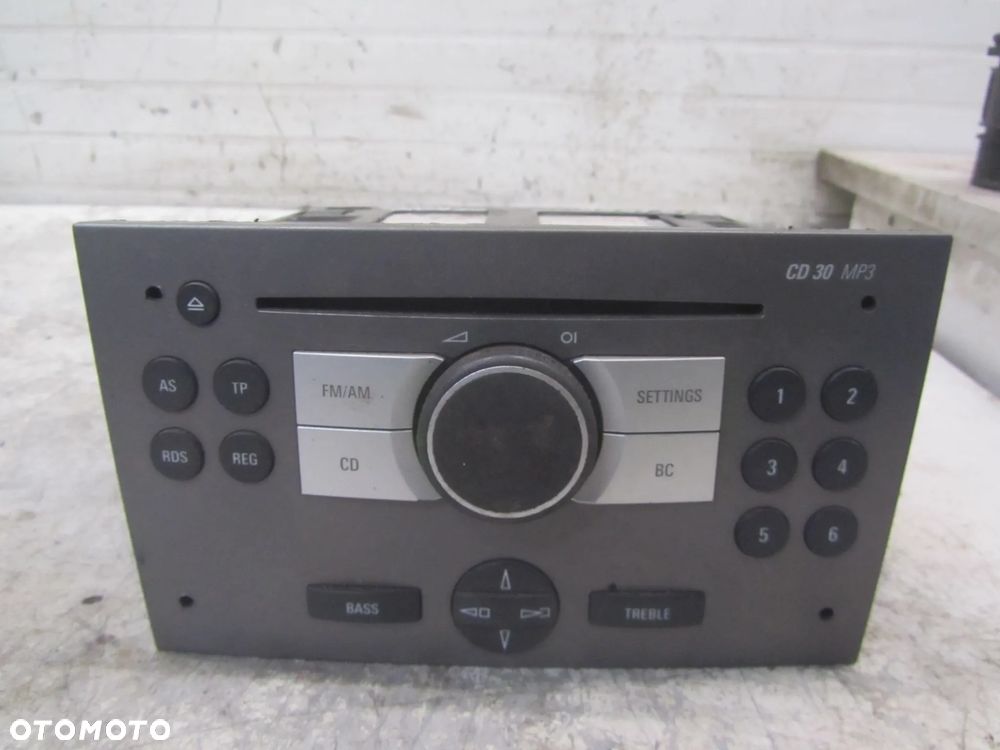 Renault Trafic-Vivaro 06->radio cd - 1