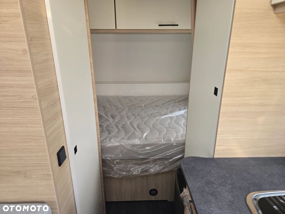 Caravelair 426 alba 1150dmc 3 sypialnie PIĘTRUS hobby adria knaus - 19