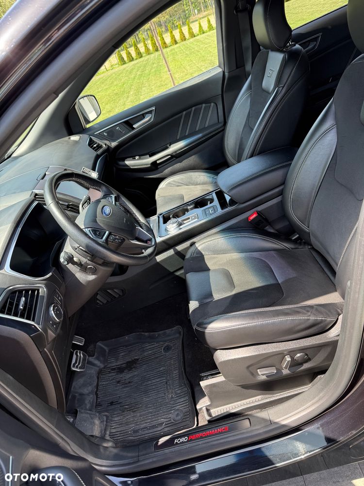 Ford Edge - 11
