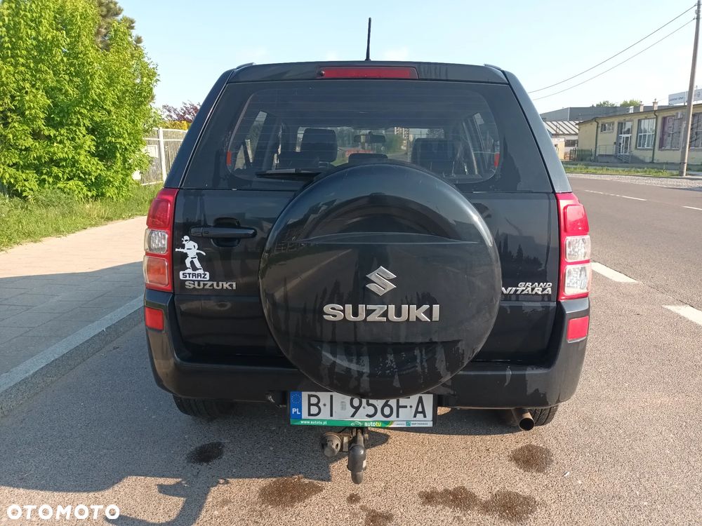 Suzuki Grand Vitara 2.0 - 6