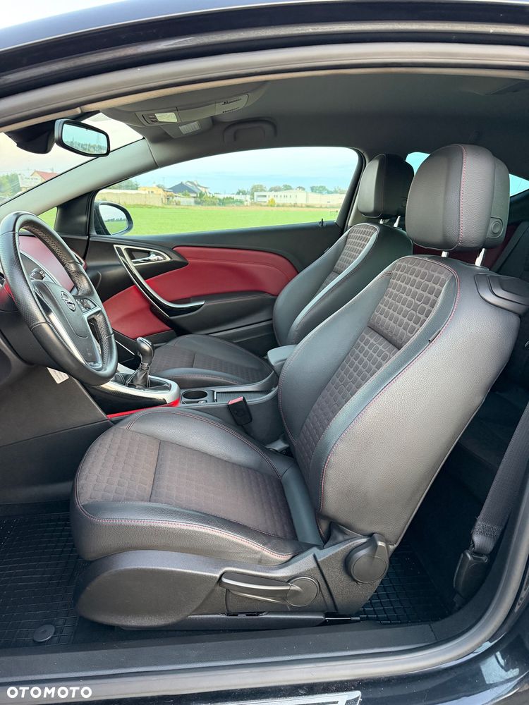 Opel Astra 1.4 Turbo - 31