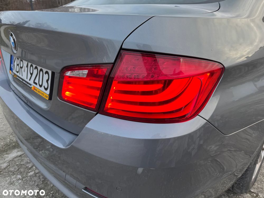 BMW Seria 5 520d - 23