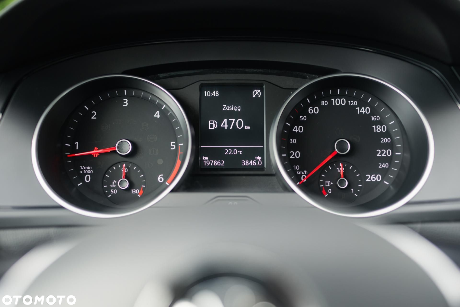 Volkswagen Passat - 31