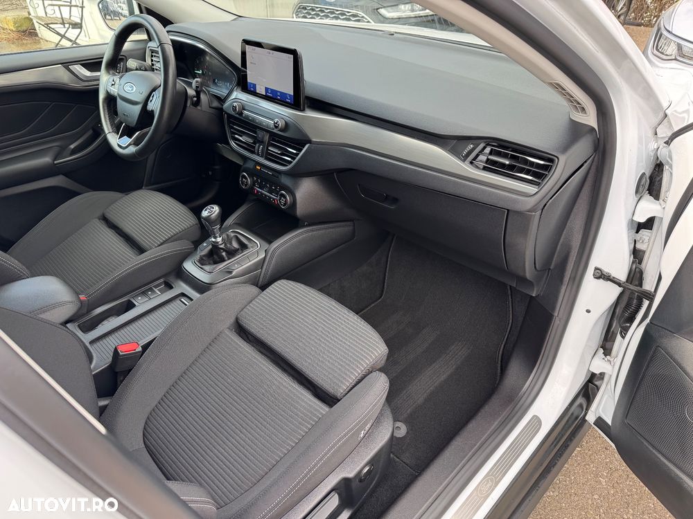 Ford Focus 1.5 EcoBlue Start-Stopp-System TITANIUM - 26