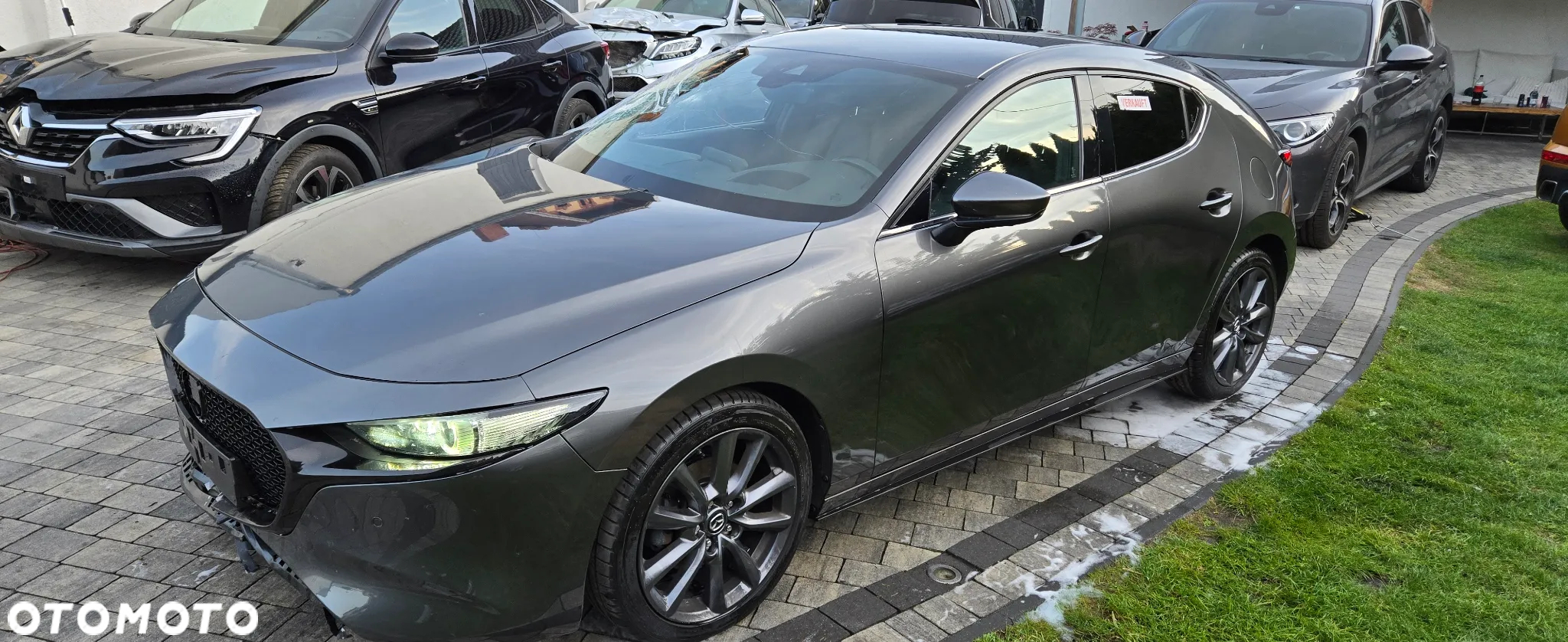 Mazda 3 2.0 mHEV Hikari - 9