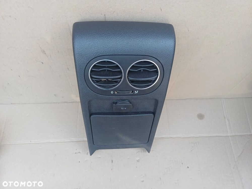 Golf V Plus VI plus uwchwyt na kubek panel nawiewu tył 5M0819203F 5M0862533D 5M0863289 - 2
