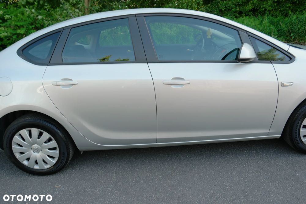 Opel Astra - 14