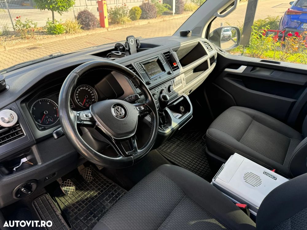 Volkswagen Multivan - 10