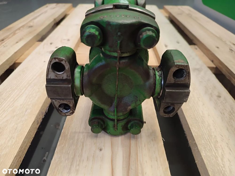 Wał napędowy Półoś RE574236 RE308018 John Deere 8420 - 5