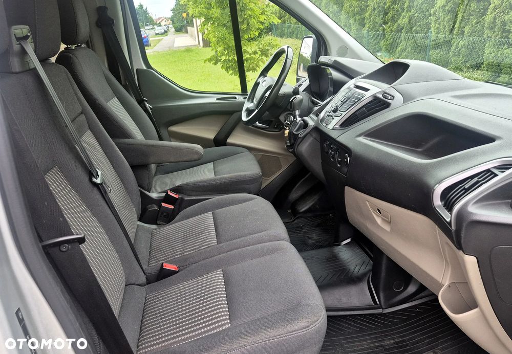 Ford Transit Custom - 8