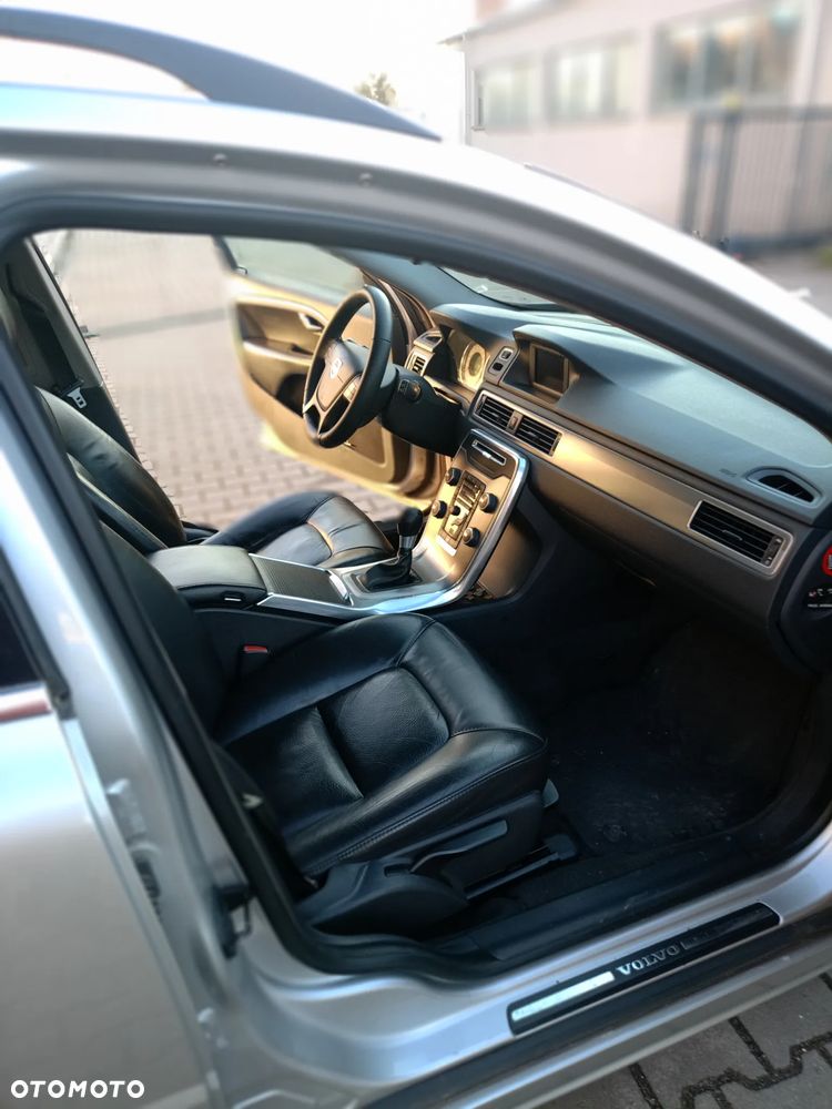 Volvo V70 D2 Ocean Race - 6