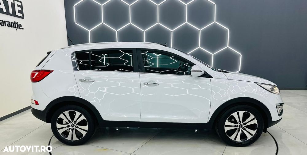 Kia Sportage 1.7 CRDI 2WD ISG Dream-Team Edition - 38