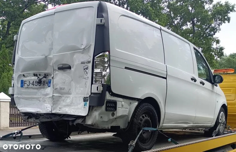Mercedes-Benz Vito - 24