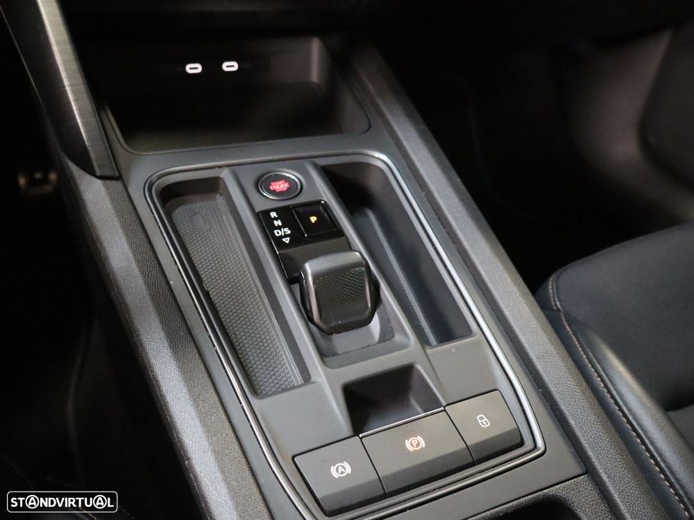 Cupra Leon 1.4 e-Hybrid MID DSG - 23