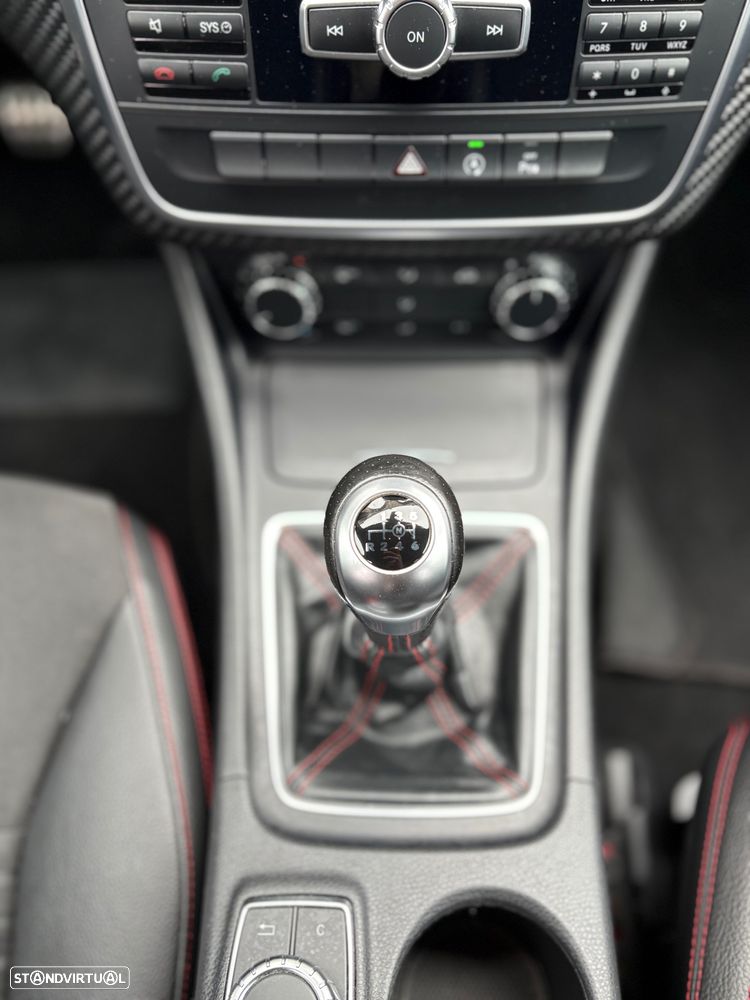 Mercedes-Benz A 180 CDI AMG Line - 12