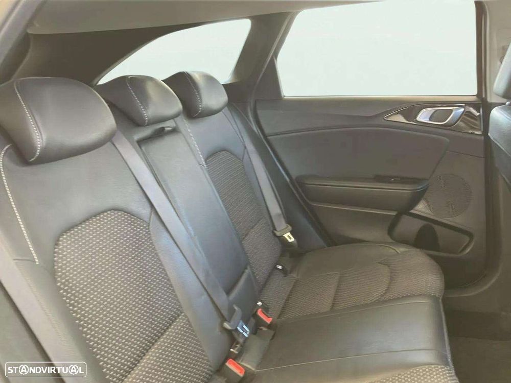 Kia Ceed SW 1.0 T-GDI Sport - 15