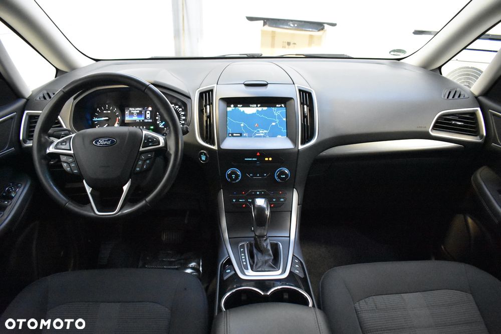 Ford Galaxy - 22