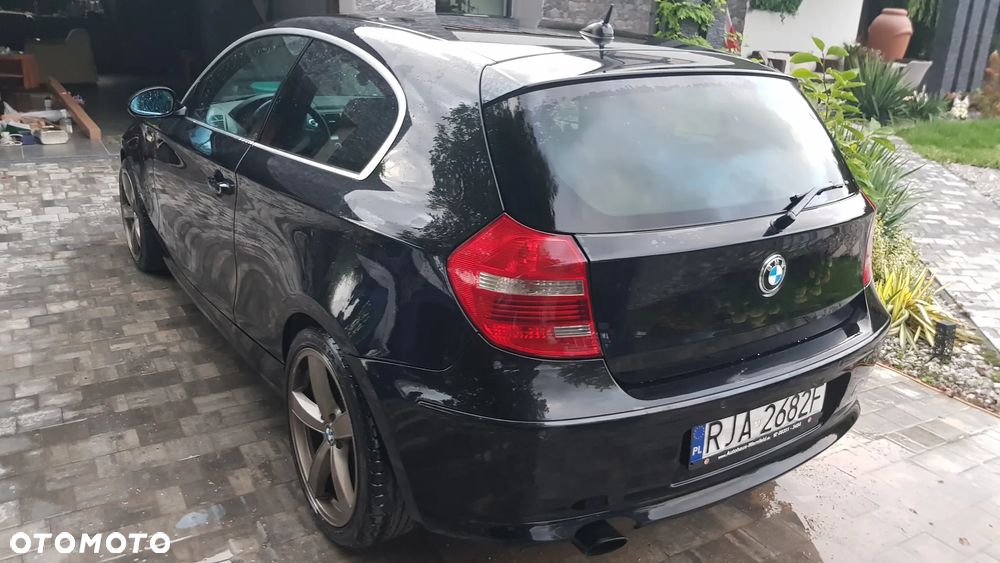 BMW Seria 1 123d - 5
