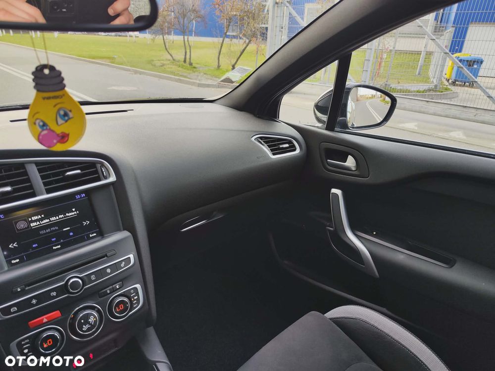 Citroën DS4 PureTech 130 Stop&Start SoChic - 27