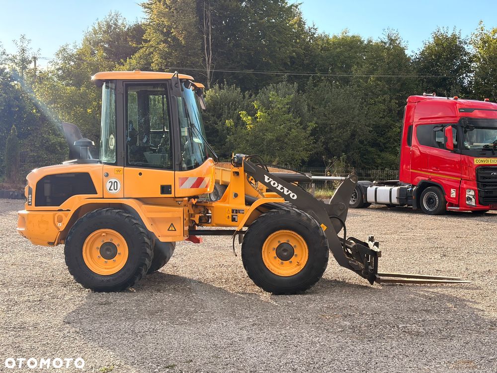 Volvo L30G - 8