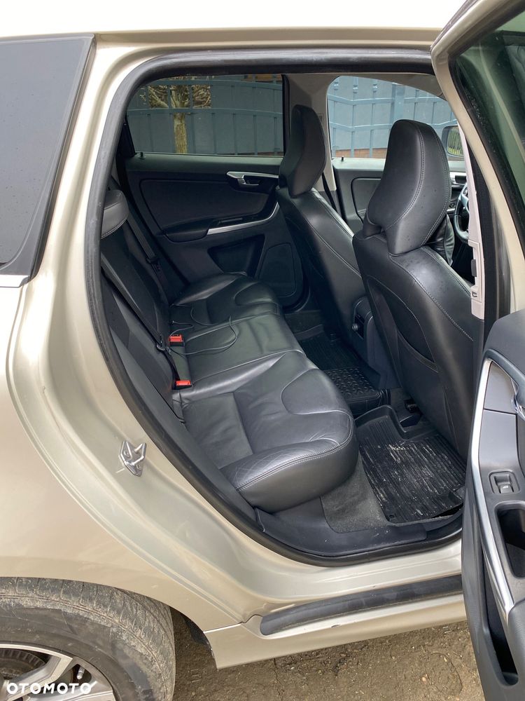 Volvo XC 60 D3 Drive-E Summum - 7