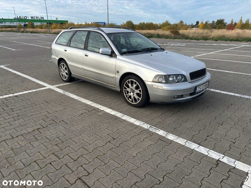 Volvo V40 - 2