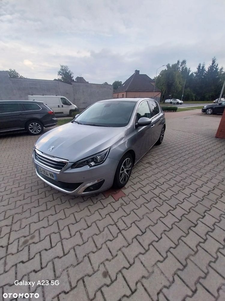 Peugeot 308 - 1