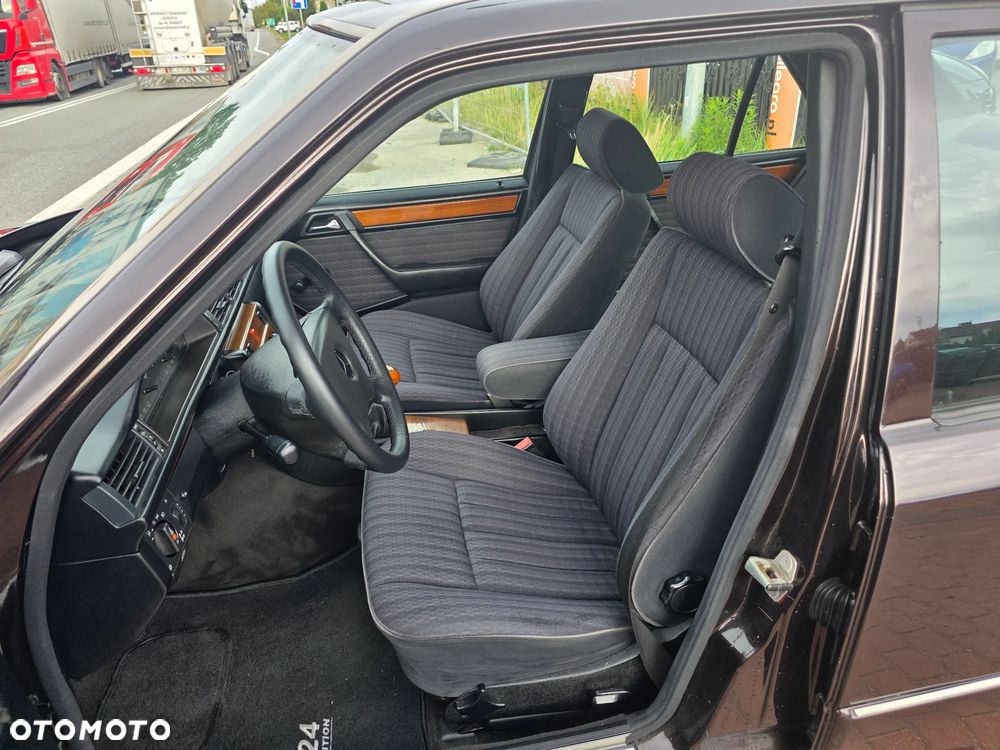 Mercedes-Benz W124 (1984-1993) - 11