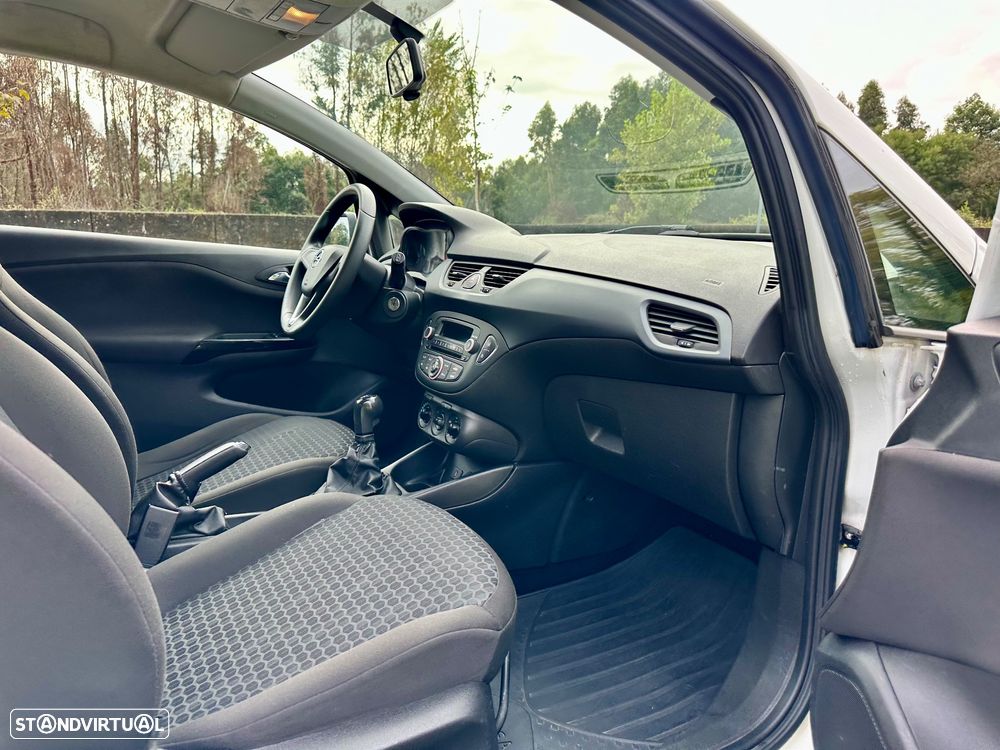 Opel Corsa E Van - 22