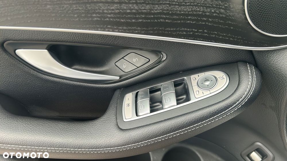 Mercedes-Benz GLC 300 de 4-Matic Business Edition - 14