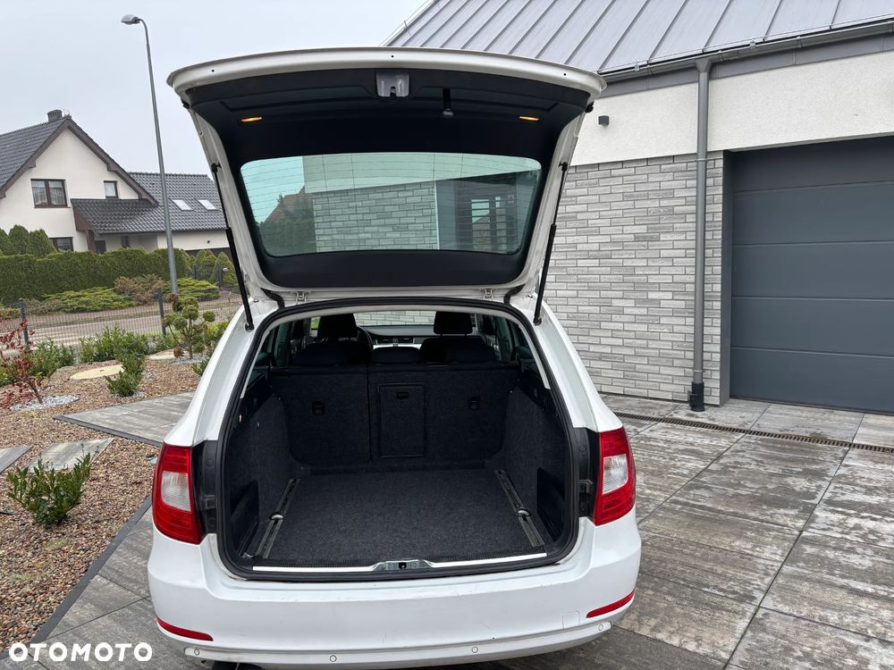 Skoda Superb 2.0 TDI Ambition - 6