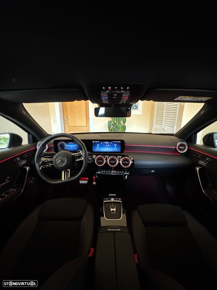 Mercedes-Benz A 250 e 8G-DCT AMG Line Advanced Plus - 36