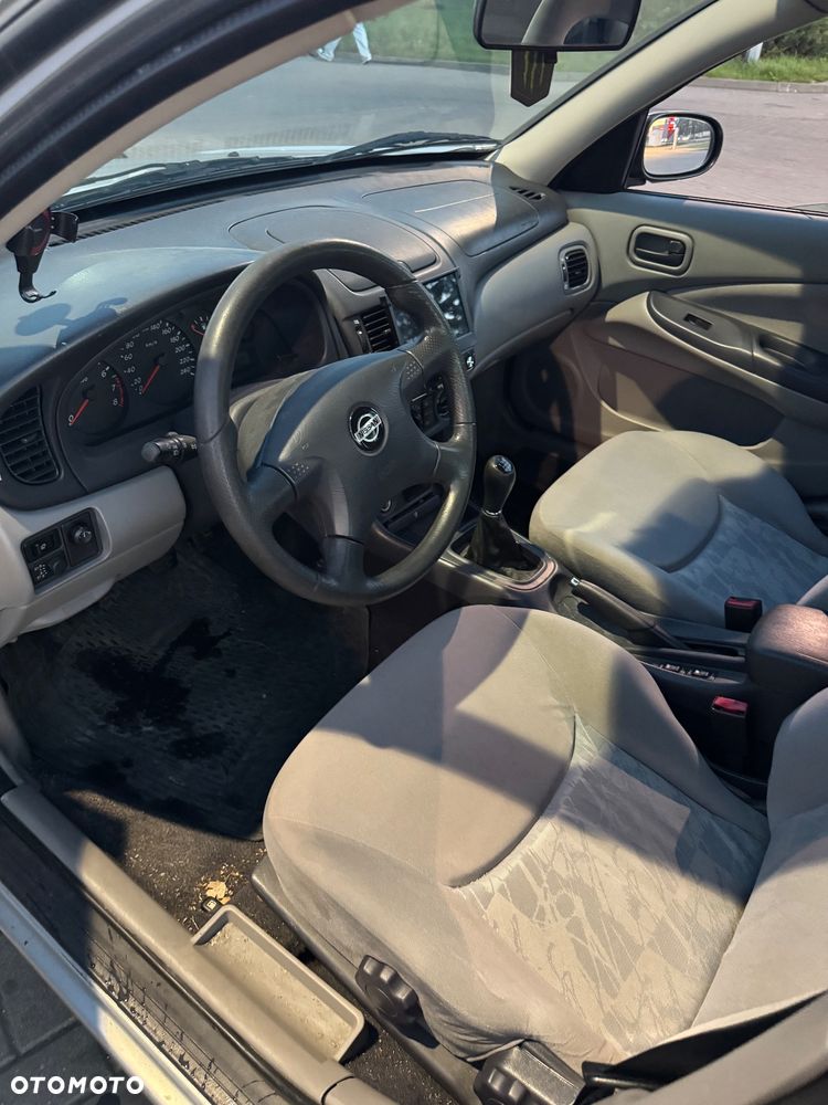 Nissan Almera 1.5 Comfort - 13