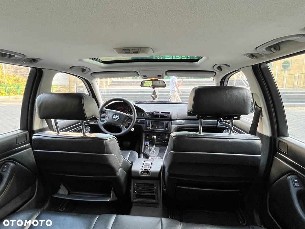 BMW Seria 5 - 36