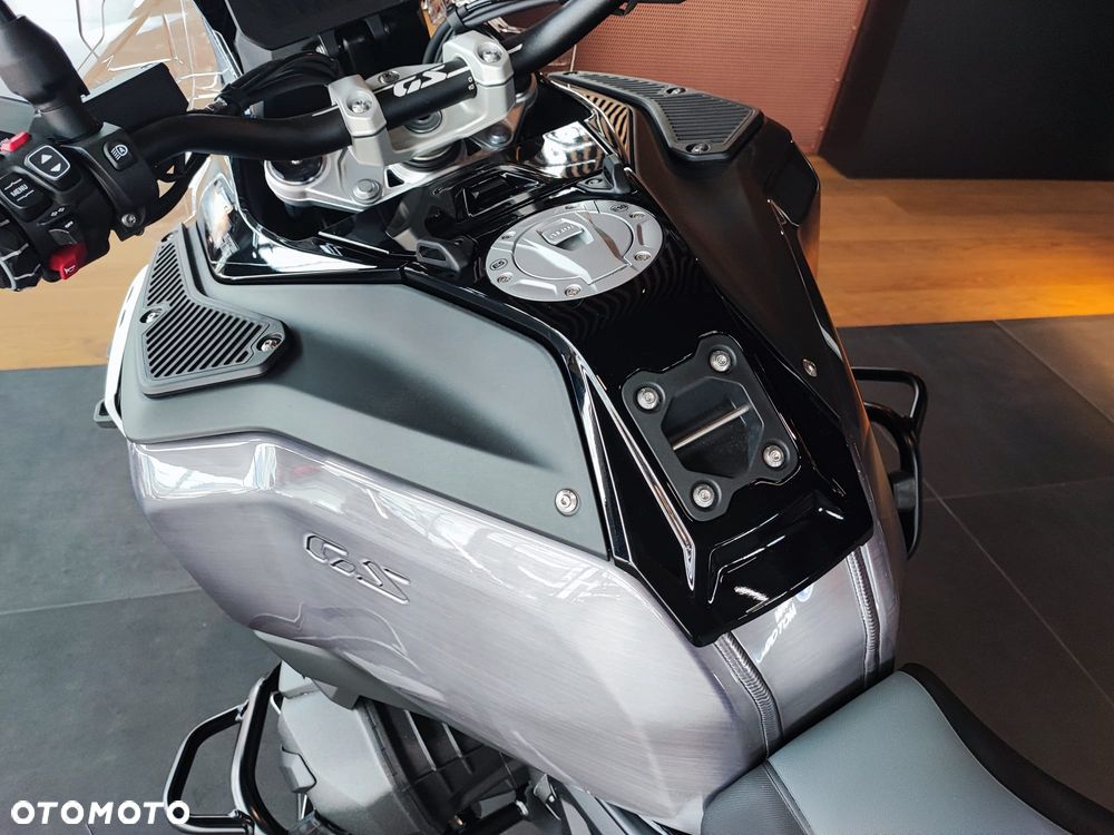 BMW R - 3