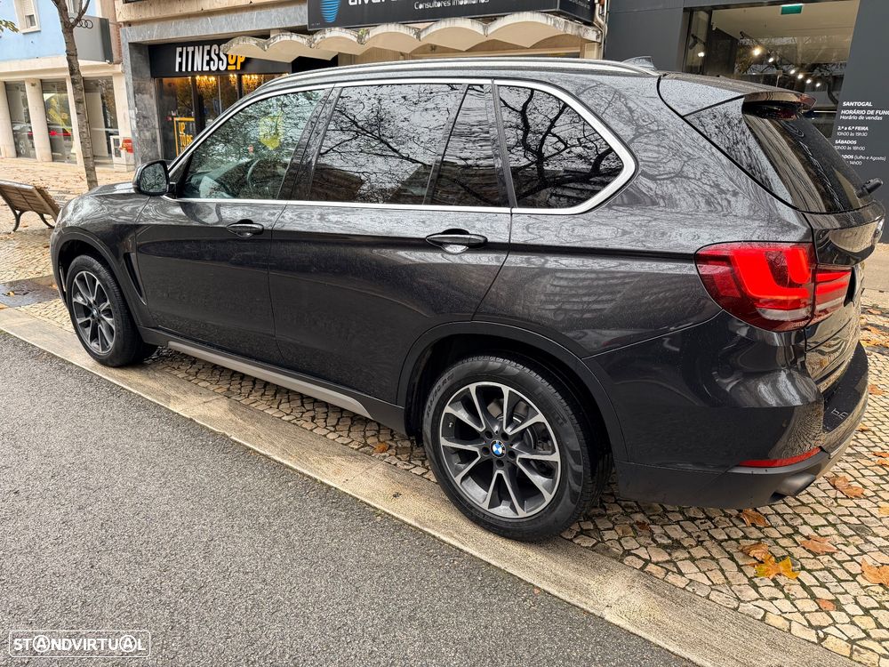 BMW X5 25 d sDrive Comfort 7L - 4