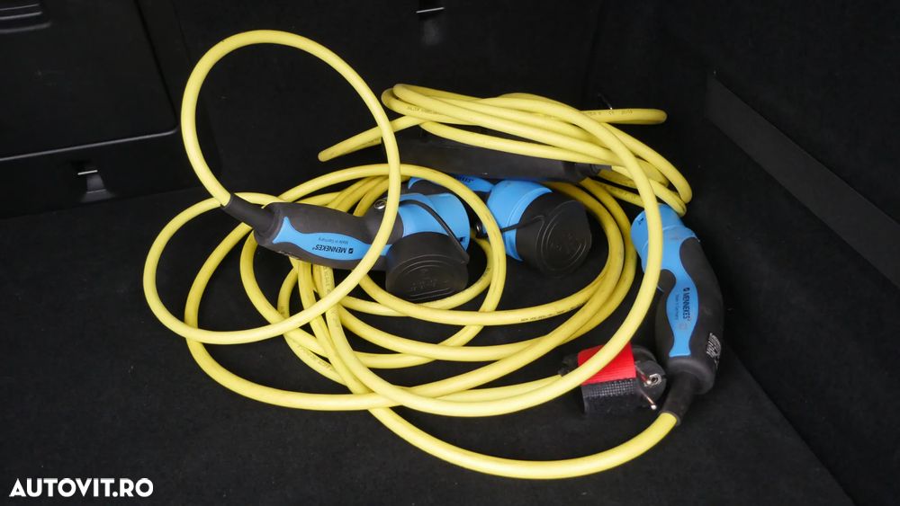 Volvo XC 60 T8 Twin Engine AWD R-Design - 38