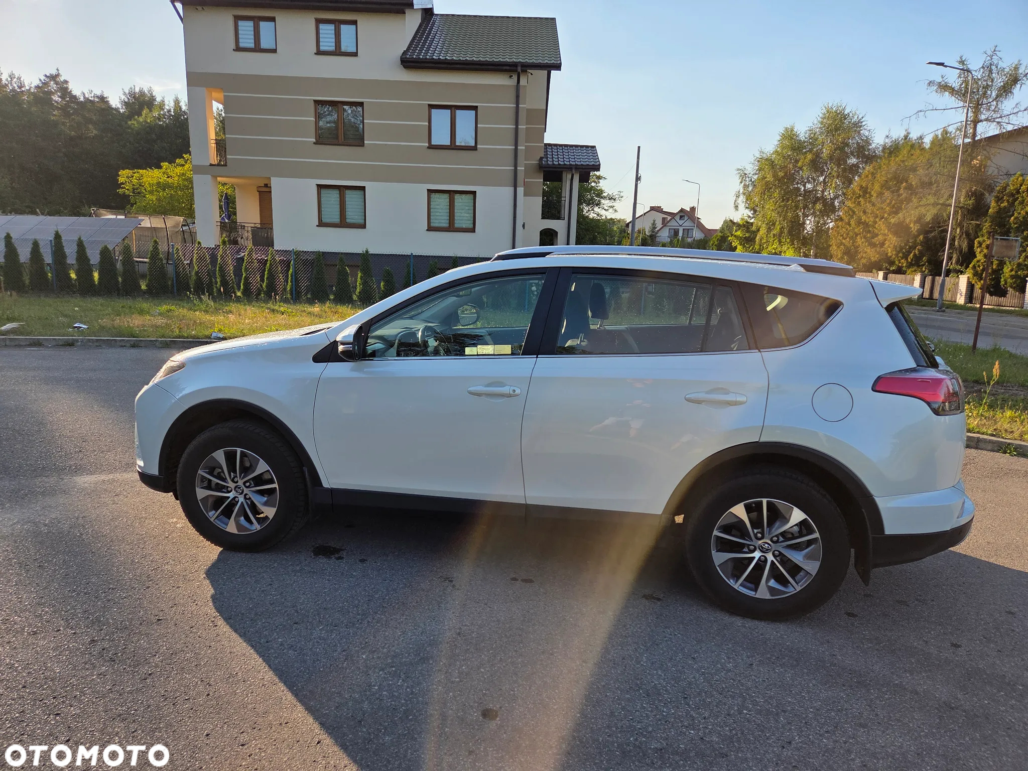 Toyota RAV4 Hybrid Premium 4x4 - 3