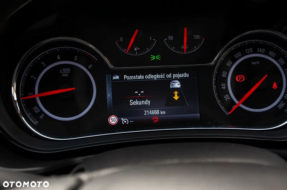 Opel Insignia - 37