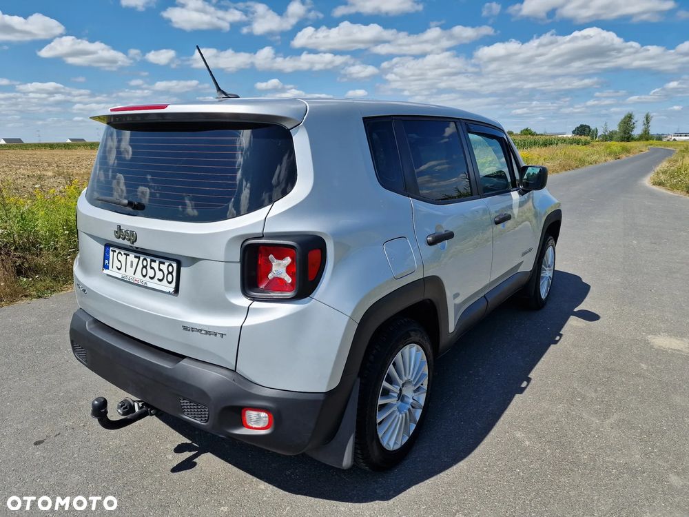 Jeep Renegade - 16