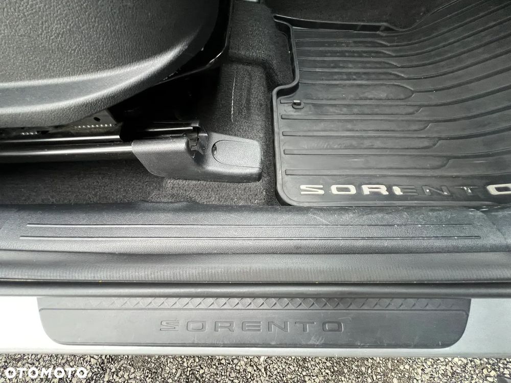 Kia Sorento 1.6 T-GDI HEV M 4WD 7os - 27