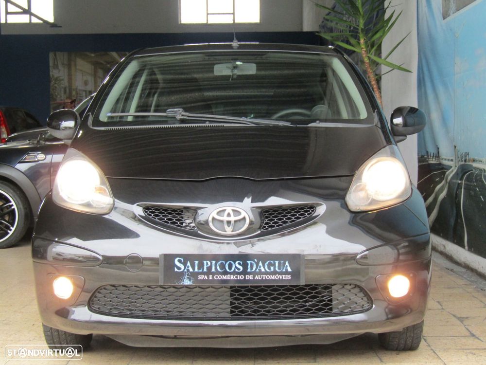 Toyota Aygo 1.0 + AC - 3