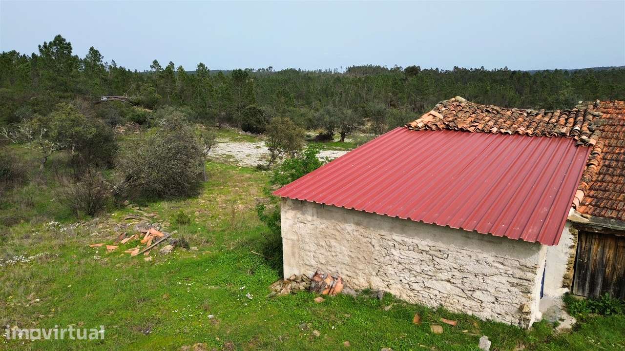 construção de pedra, terreno, - Grande imagem: 2/10